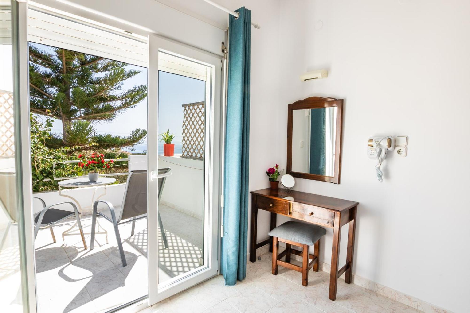 Perama Hotel, Karpathos Amoopi Exterior foto